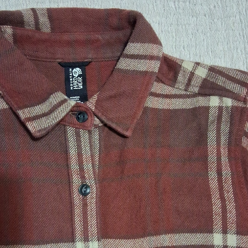 Mountain Hardwear Red Plaid Button-Up Shirt